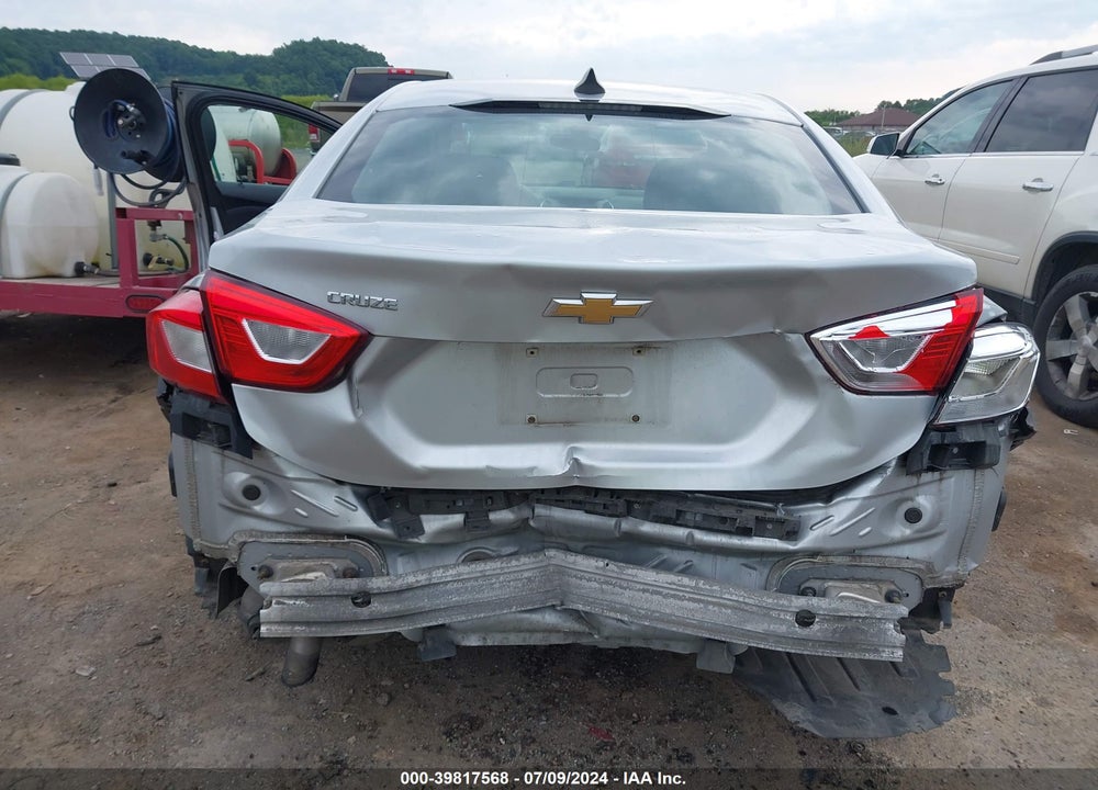2018 CHEVROLET CRUZE LS AUTO VIN: 1G1BC5SM1J7125930