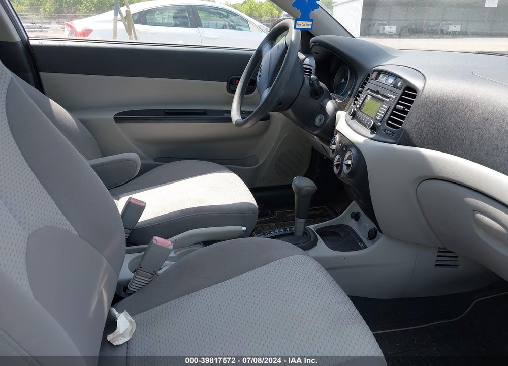 2008 HYUNDAI ACCENT GS VIN: KMHCM36C78U086928