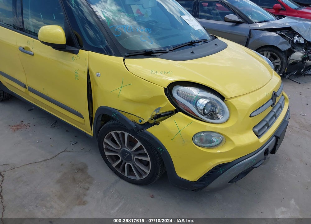 2018 FIAT 500L TREKKING VIN: ZFBCFADH6JZ040570
