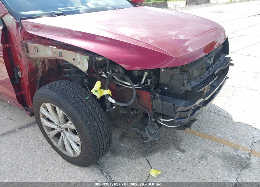 2018 VOLKSWAGEN TIGUAN 2.0T S VIN: 3VV1B7AX8JM043309