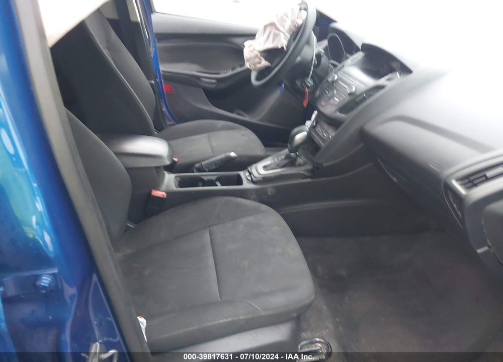 2018 FORD FOCUS SE VIN: 1FADP3K27JL315980