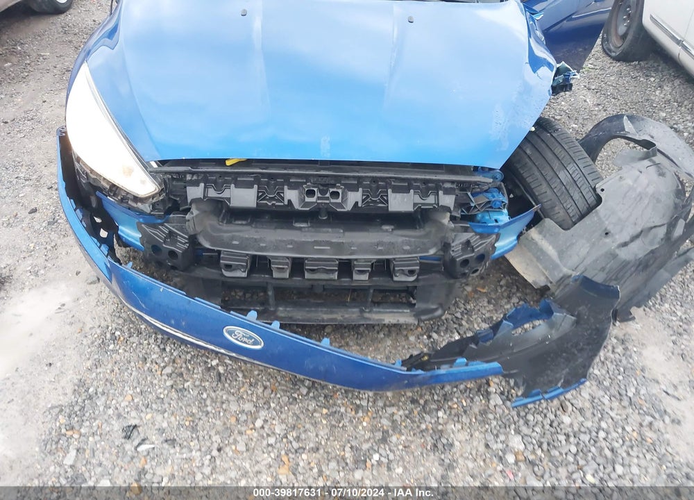 2018 FORD FOCUS SE VIN: 1FADP3K27JL315980