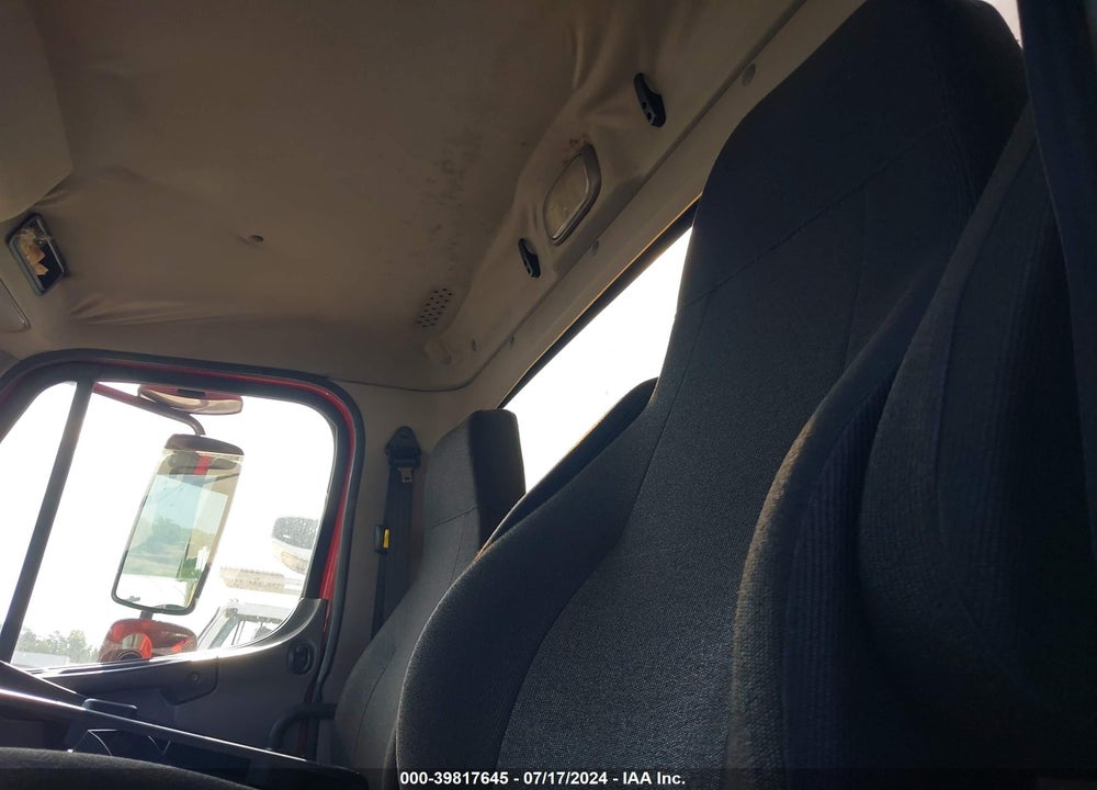 2014 FREIGHTLINER M2 106 MEDIUM DUTY VIN: 1FVACWDT5EHFT1651