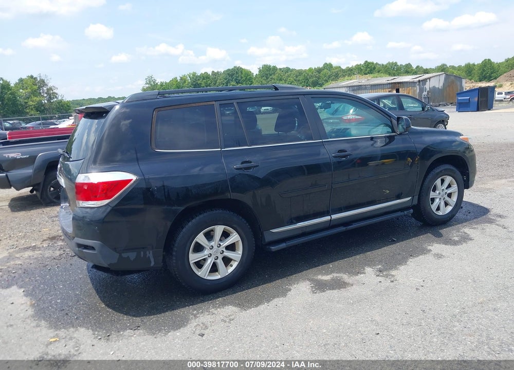 2011 TOYOTA HIGHLANDER SE V6 VIN: 5TDBK3EH5BS068247