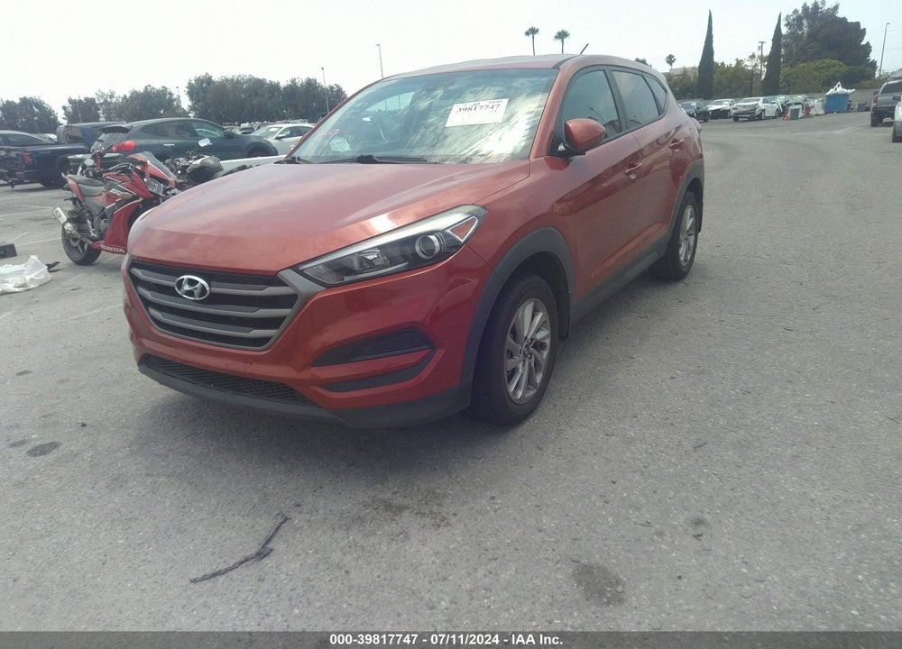 2016 HYUNDAI TUCSON SE VIN: KM8J23A43GU040329