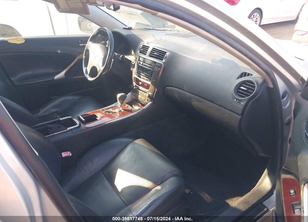 2008 LEXUS IS 250 VIN: JTHCK262282025850