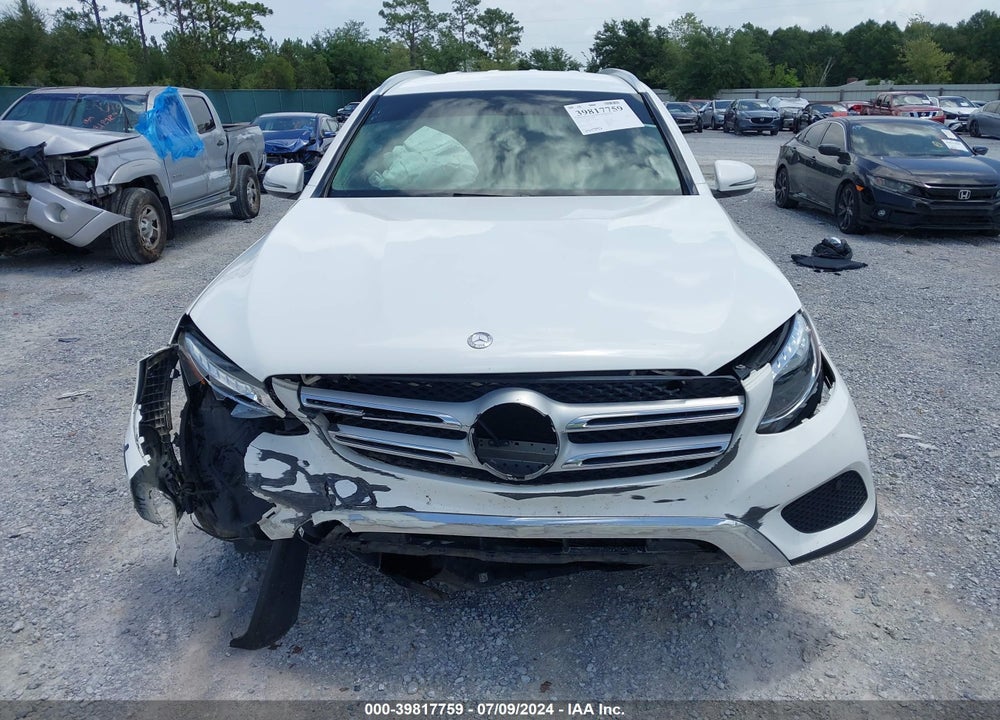 2017 MERCEDES-BENZ GLC 300 VIN: WDC0G4JB5HF130085