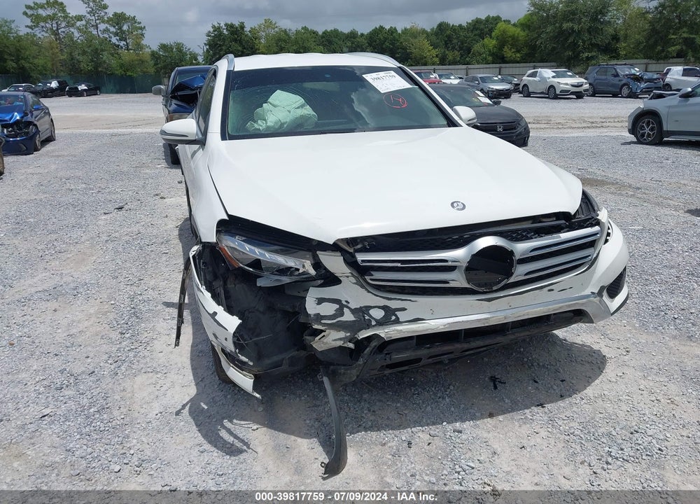 2017 MERCEDES-BENZ GLC 300 VIN: WDC0G4JB5HF130085