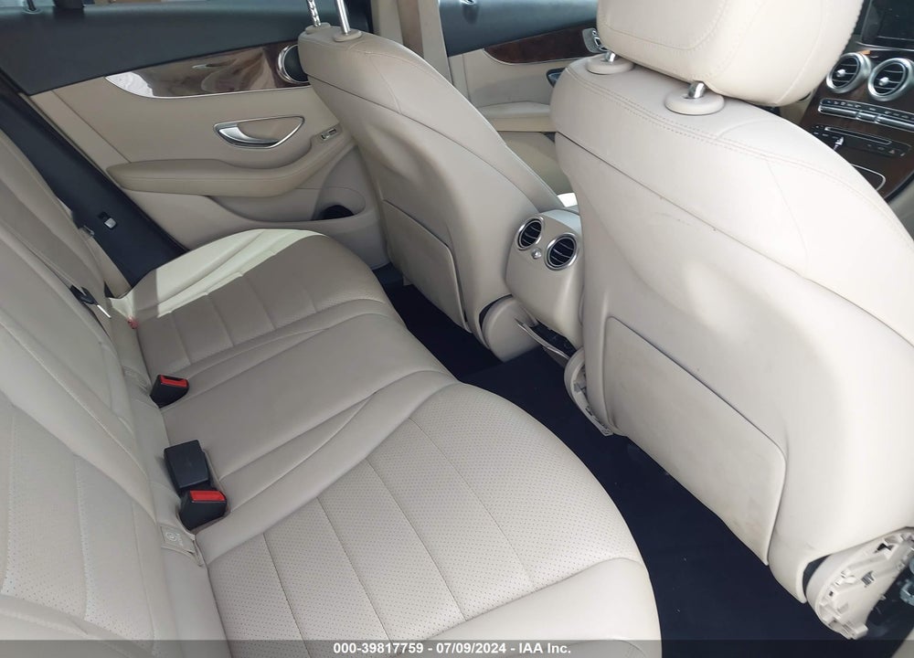 2017 MERCEDES-BENZ GLC 300 VIN: WDC0G4JB5HF130085