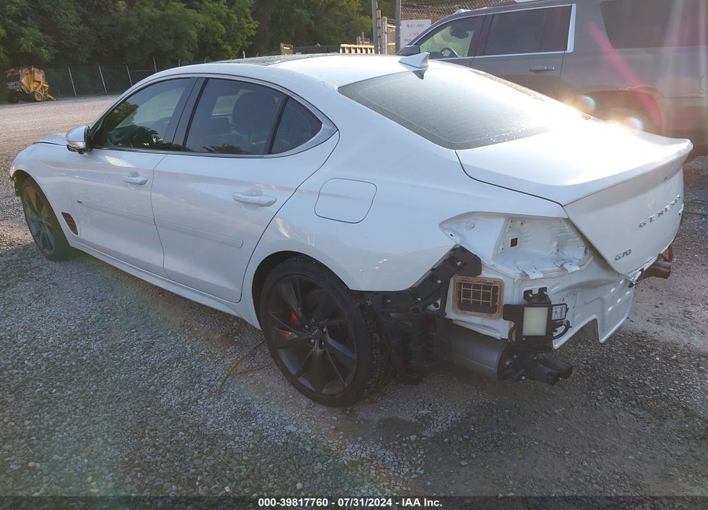 2022 GENESIS G70 3.3T AWD VIN: KMTG54TE9NU095447
