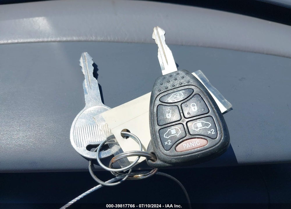 2000 CHRYSLER TOWN & COUNTRY LX VIN: 1C4GP44R4YB567466