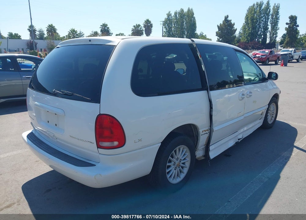 2000 CHRYSLER TOWN & COUNTRY LX VIN: 1C4GP44R4YB567466
