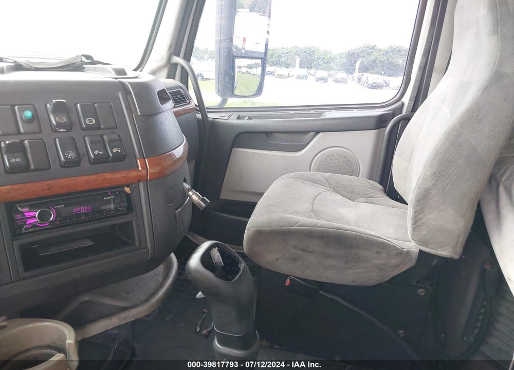 2007 VOLVO VN VNL VIN: 4V4NC9TG27N463690