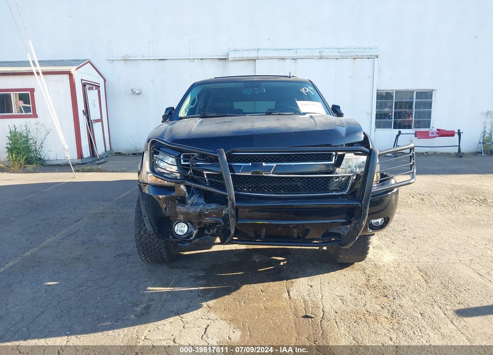 2013 CHEVROLET SUBURBAN 1500 LT VIN: 1GNSKJE79DR270285