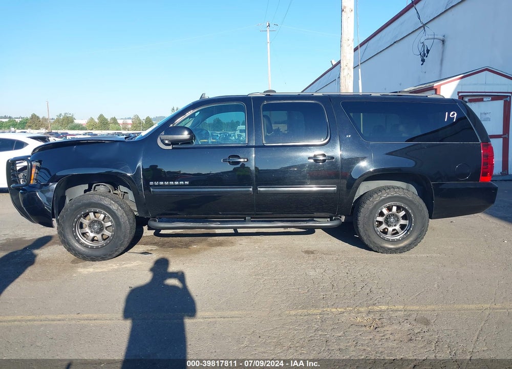 2013 CHEVROLET SUBURBAN 1500 LT VIN: 1GNSKJE79DR270285