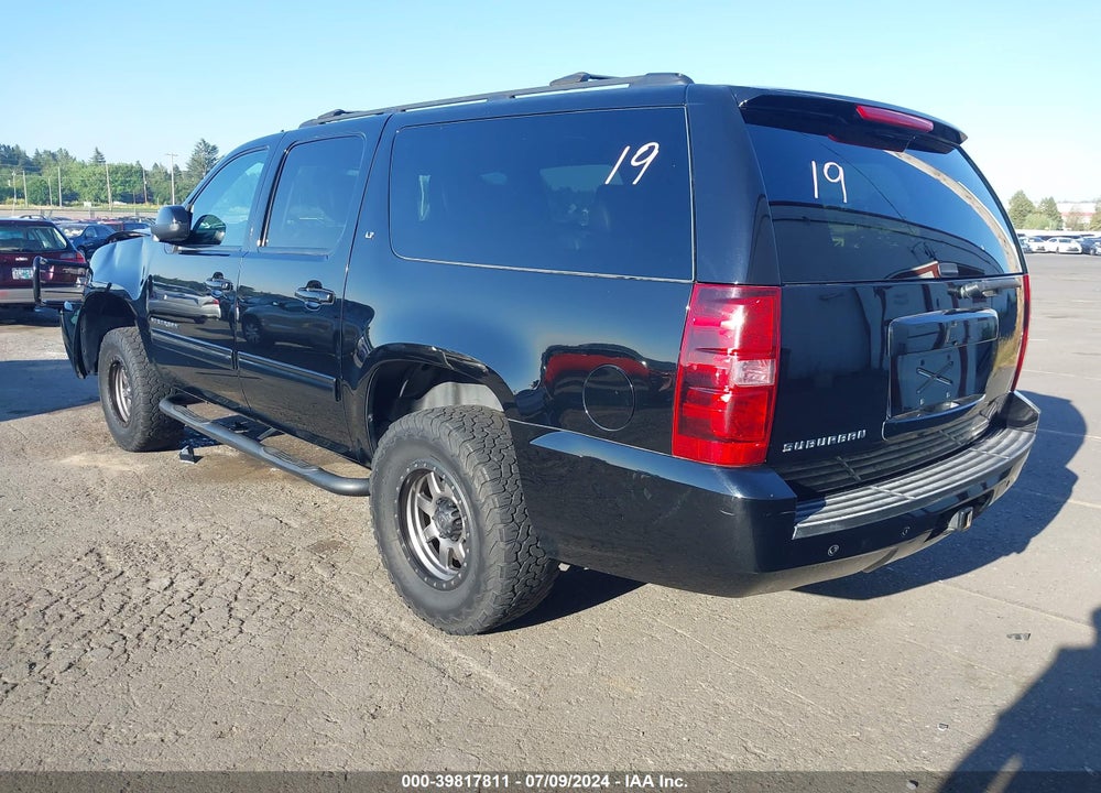 2013 CHEVROLET SUBURBAN 1500 LT VIN: 1GNSKJE79DR270285