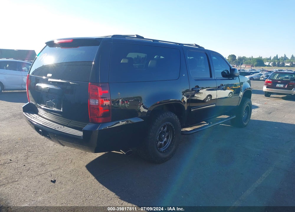 2013 CHEVROLET SUBURBAN 1500 LT VIN: 1GNSKJE79DR270285