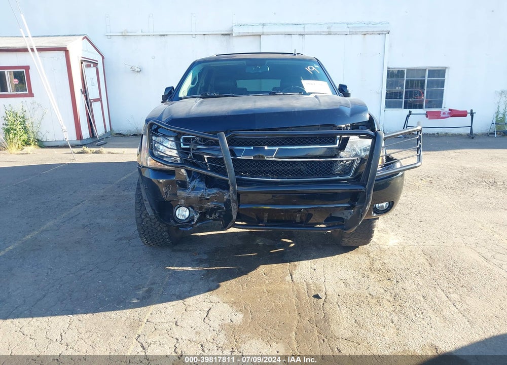2013 CHEVROLET SUBURBAN 1500 LT VIN: 1GNSKJE79DR270285