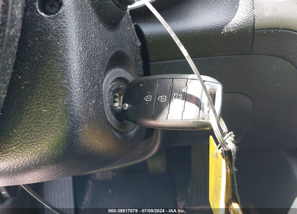 2018 KIA FORTE LX VIN: 3KPFK4A74JE199327
