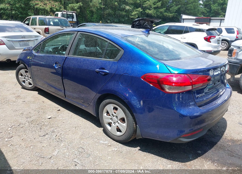 2018 KIA FORTE LX VIN: 3KPFK4A74JE199327