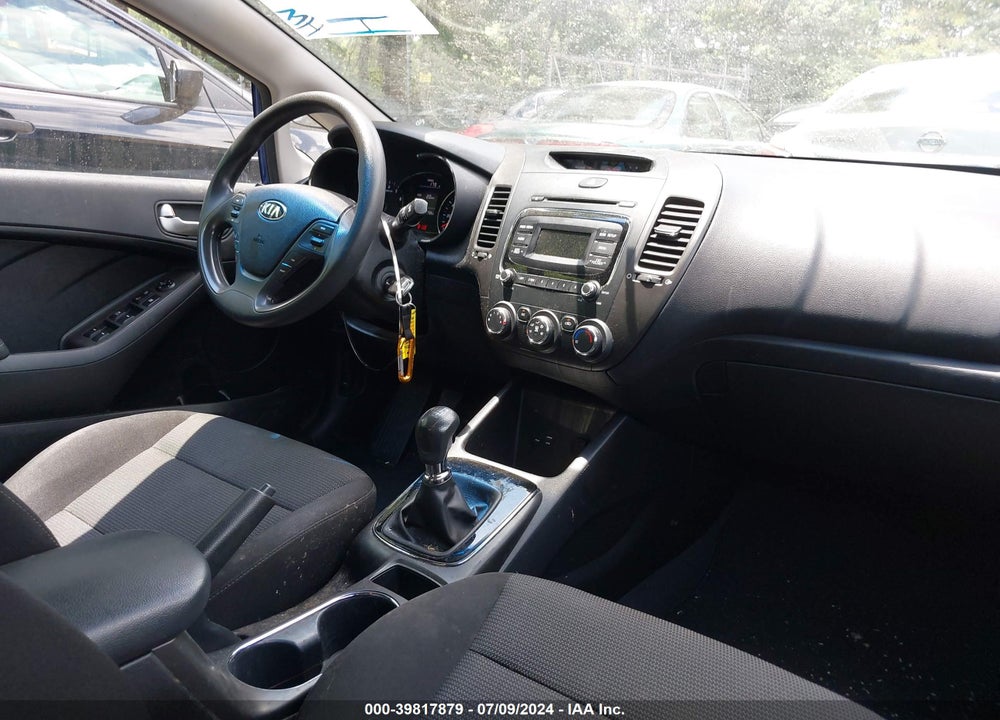 2018 KIA FORTE LX VIN: 3KPFK4A74JE199327