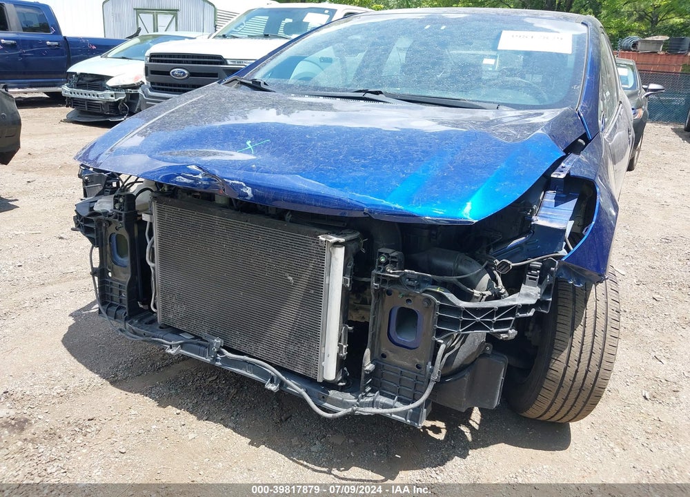 2018 KIA FORTE LX VIN: 3KPFK4A74JE199327
