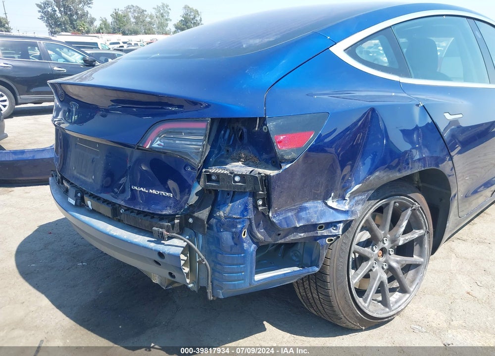 2018 TESLA MODEL 3 LONG RANGE/PERFORMANCE VIN: 5YJ3E1EB0JF105302