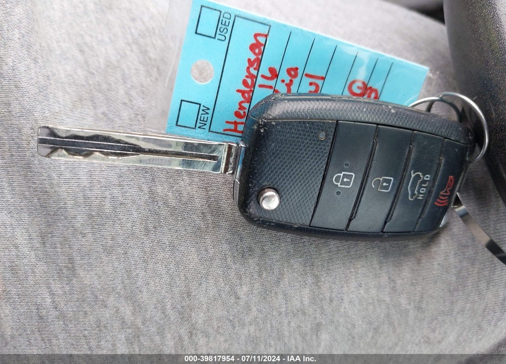 2016 KIA SOUL VIN: KNDJN2A28G7276106