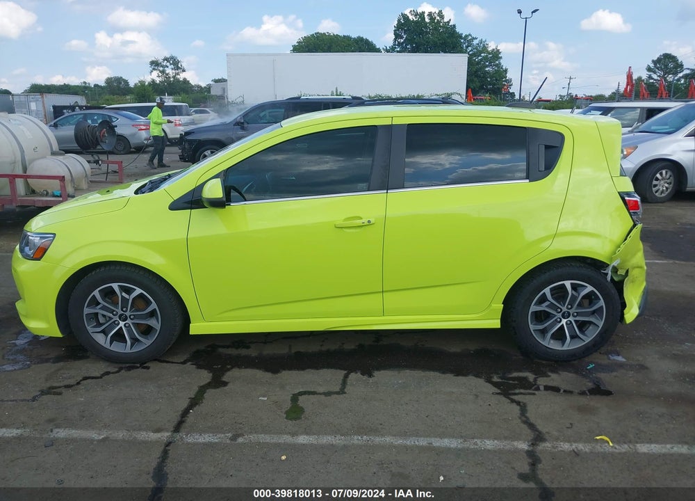 2019 CHEVROLET SONIC LT AUTO VIN: 1G1JD6SB2K4133874