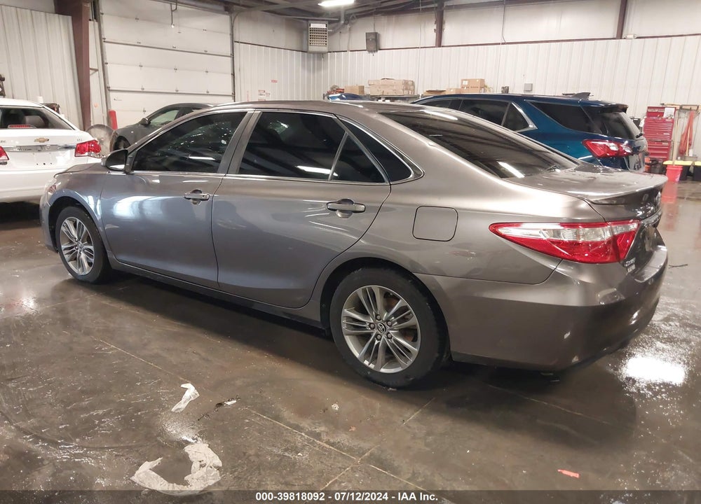 2015 TOYOTA CAMRY SE VIN: 4T1BF1FK4FU970999