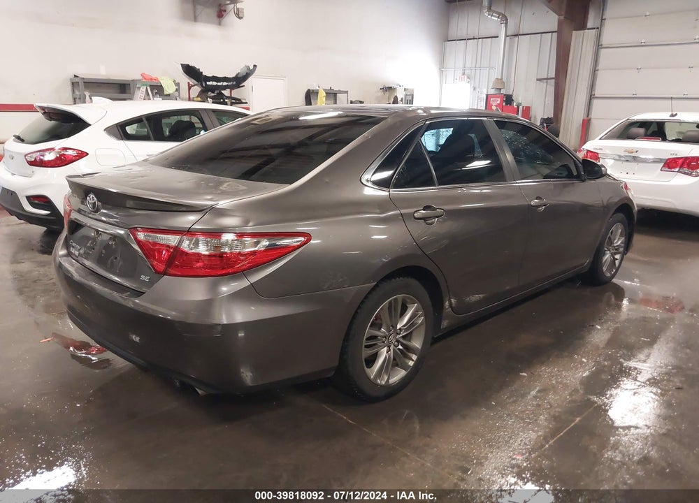 2015 TOYOTA CAMRY SE VIN: 4T1BF1FK4FU970999