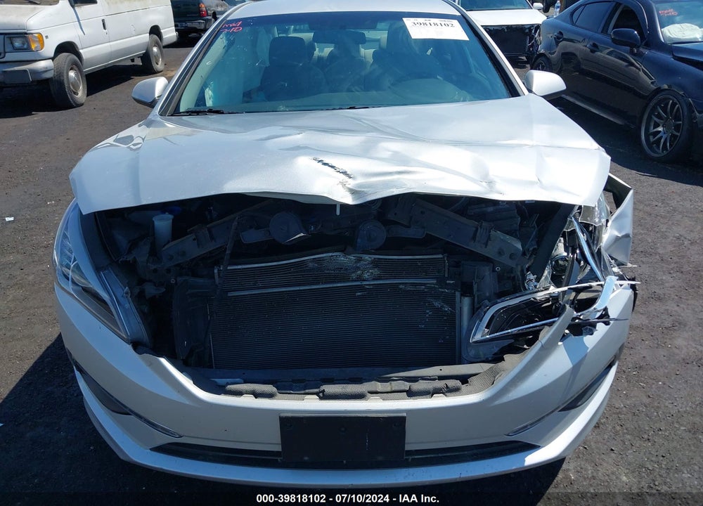 2015 HYUNDAI SONATA SE VIN: 5NPE24AF9FH245479