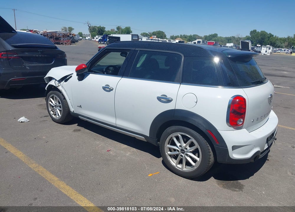 2015 MINI COUNTRYMAN COOPER S VIN: WMWZC5C53FWP45492