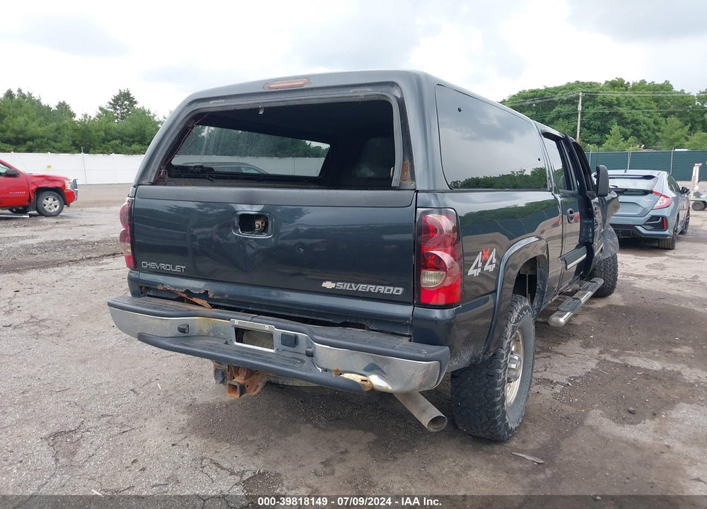 2005 CHEVROLET SILVERADO 2500HD LS VIN: 1GCHK23U65F802404