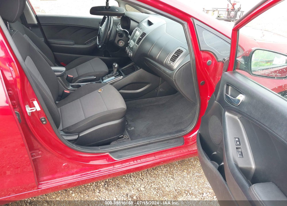 2018 KIA FORTE S VIN: 3KPFL4A70JE189519