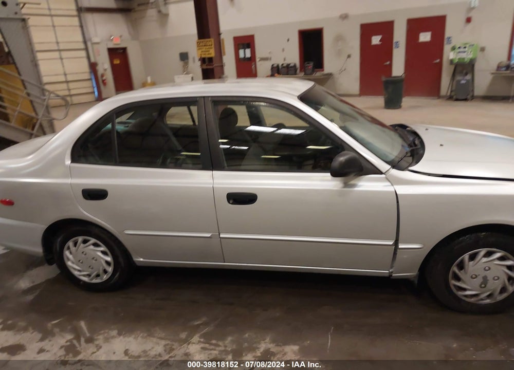 2002 HYUNDAI ACCENT GL VIN: KMHCG45C32U300979