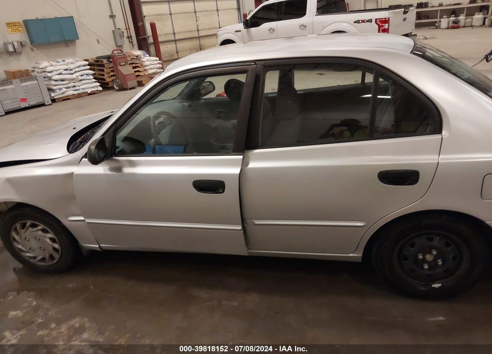 2002 HYUNDAI ACCENT GL VIN: KMHCG45C32U300979