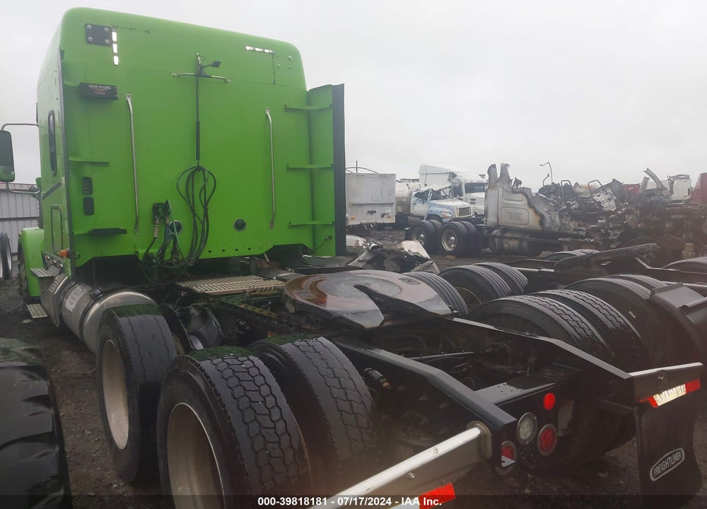 2020 FREIGHTLINER SD122 VIN: 3AKJGNFGXLDLU7812