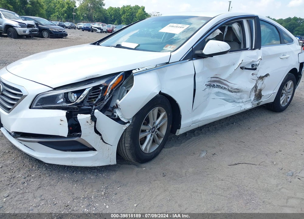 2016 HYUNDAI SONATA SE VIN: 5NPE24AFXGH362098