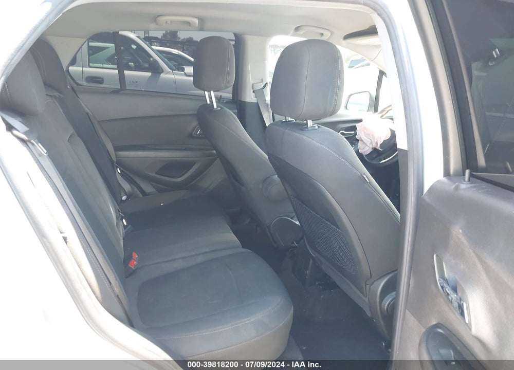 2021 CHEVROLET TRAX VIN: KL7CJKSB1MB327521