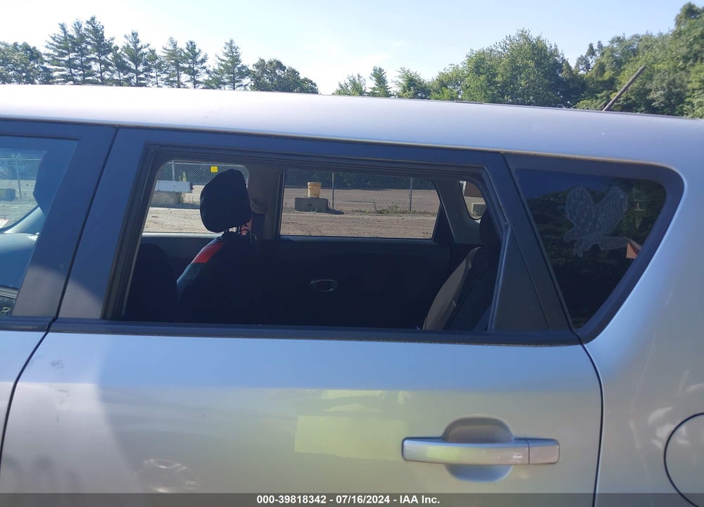 2018 KIA SOUL VIN: KNDJN2A29J7561193