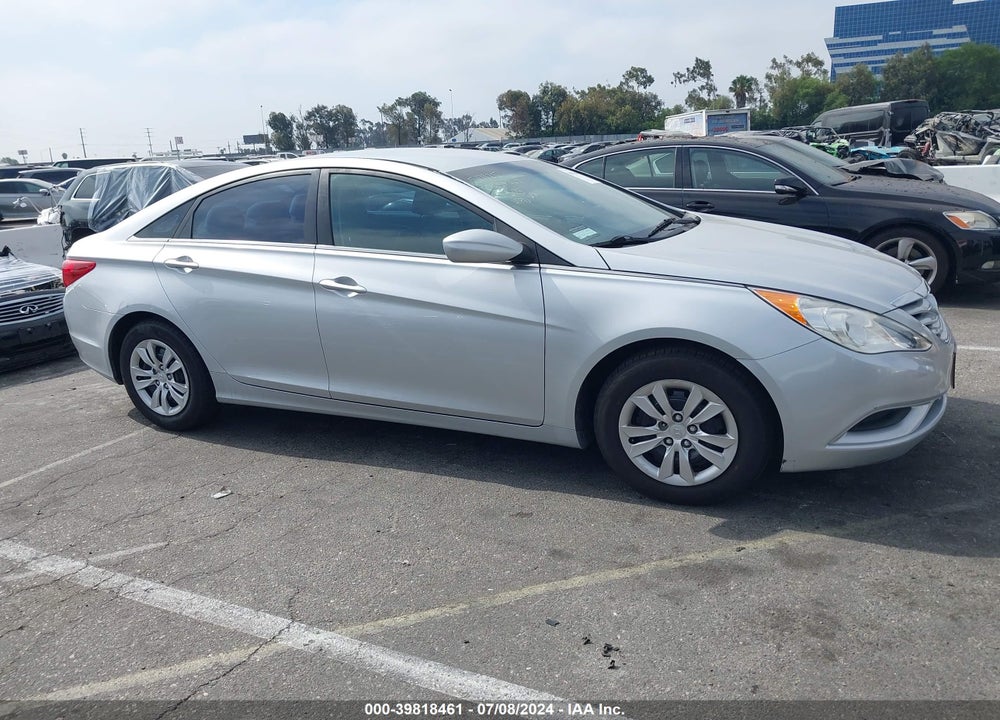 2013 HYUNDAI SONATA GLS VIN: 5NPEB4AC5DH507050