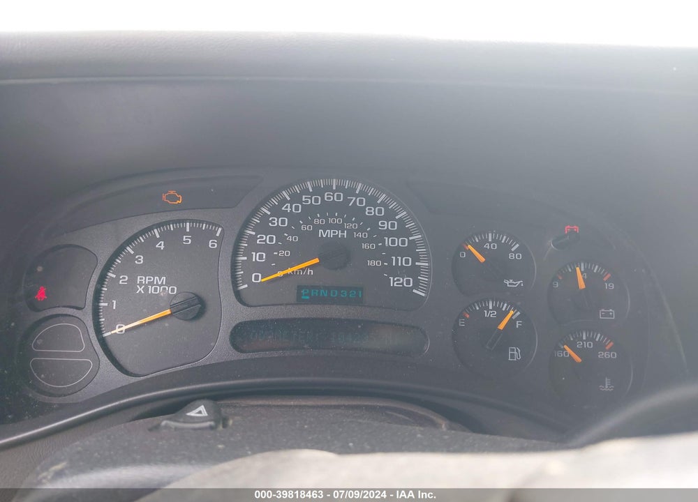 2004 CHEVROLET SILVERADO 2500HD LS VIN: 1GCHK29U04E182872