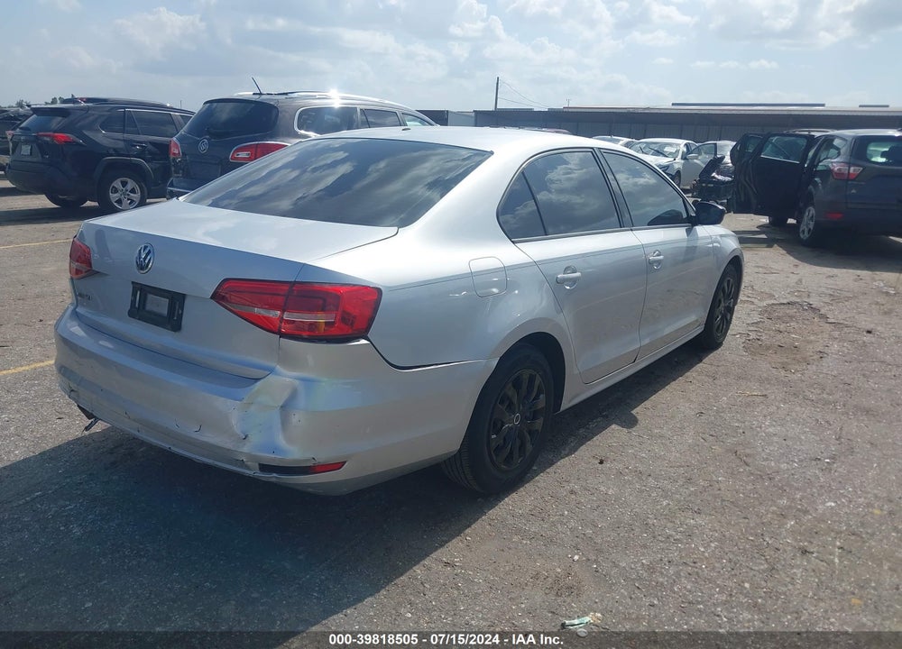 2015 VOLKSWAGEN JETTA 2.0L S VIN: 3VW2K7AJ0FM260422
