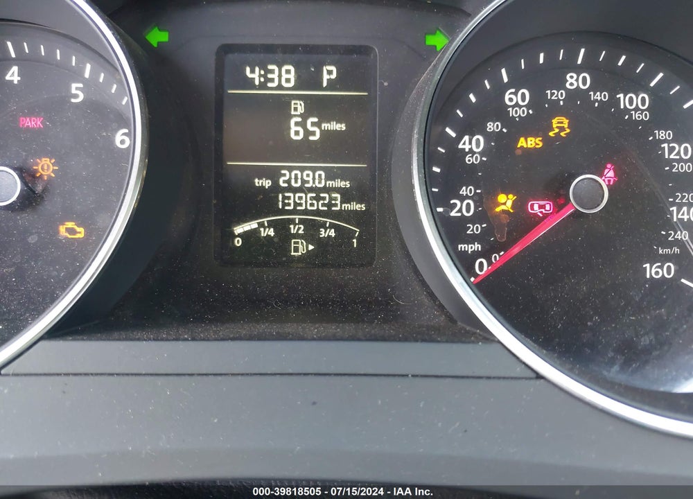 2015 VOLKSWAGEN JETTA 2.0L S VIN: 3VW2K7AJ0FM260422