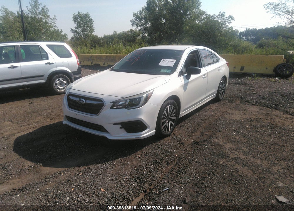 2018 SUBARU LEGACY 2.5I VIN: 4S3BNAB61J3003927