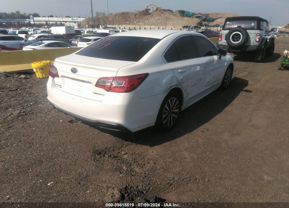 2018 SUBARU LEGACY 2.5I VIN: 4S3BNAB61J3003927