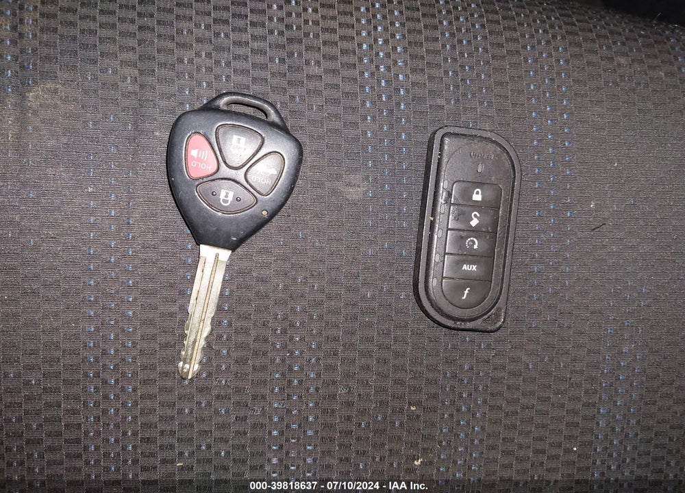 2011 TOYOTA COROLLA S VIN: 2T1BU4EE9BC552758