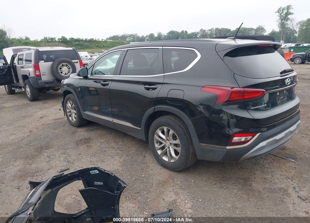 2019 HYUNDAI SANTA FE VIN: 5NMS2CAD7KH027611