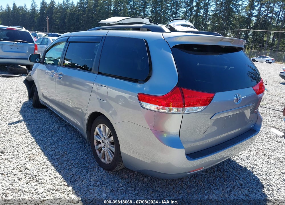 2011 TOYOTA SIENNA XLE VIN: 5TDDK3DC1BS028925